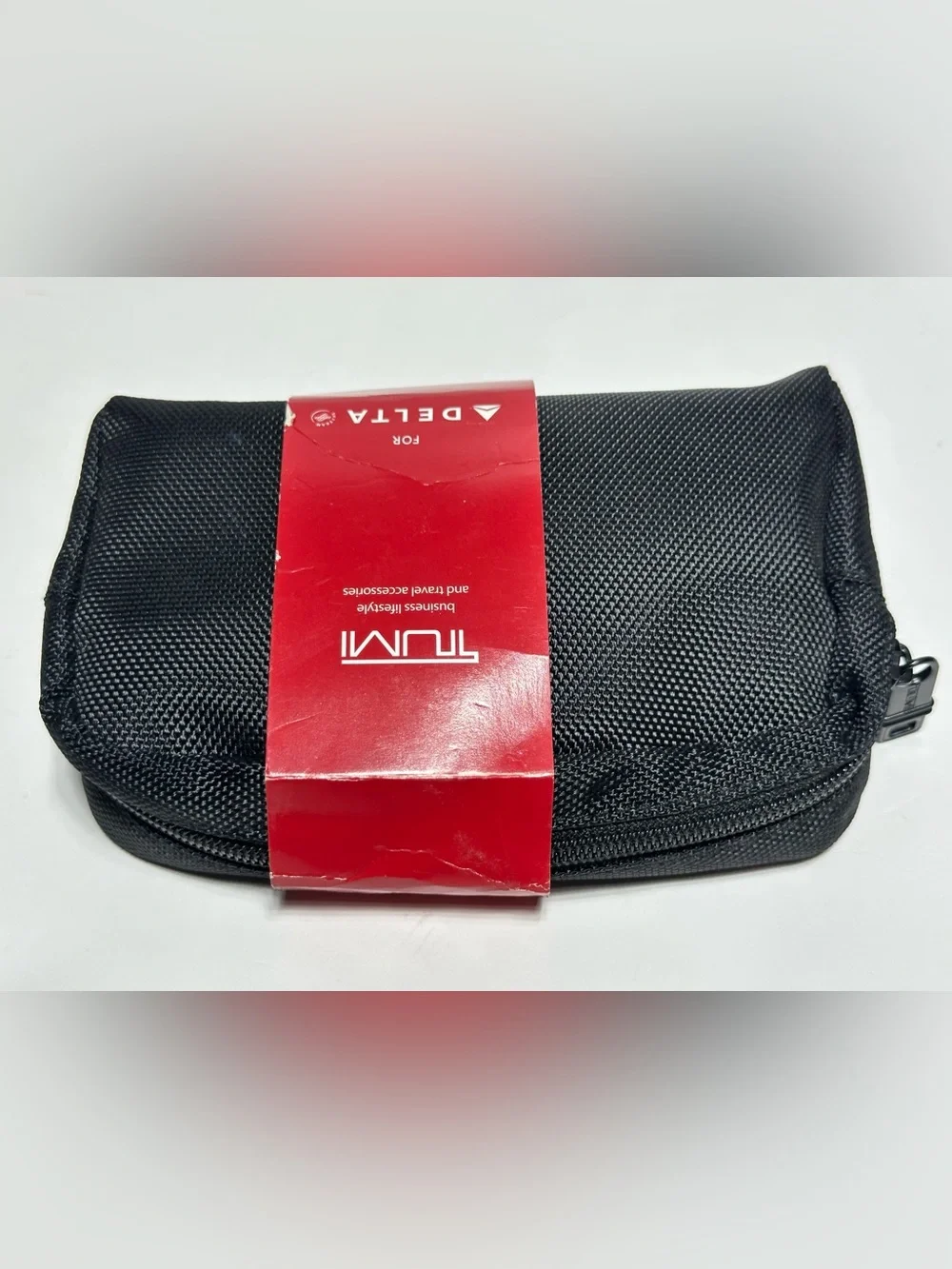 TUMI Delta Air Lines Business Black Amenity Toiletry Travel Kit - New Complete